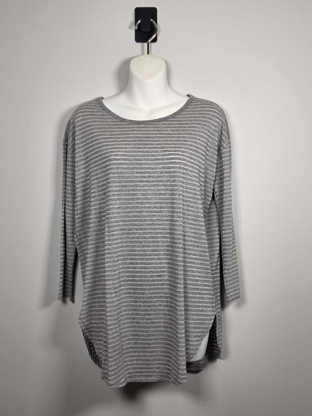 GAP Gray Striped Long Sleeve Top